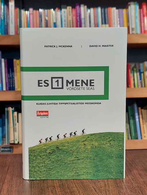 Es1mene võrdsete seas