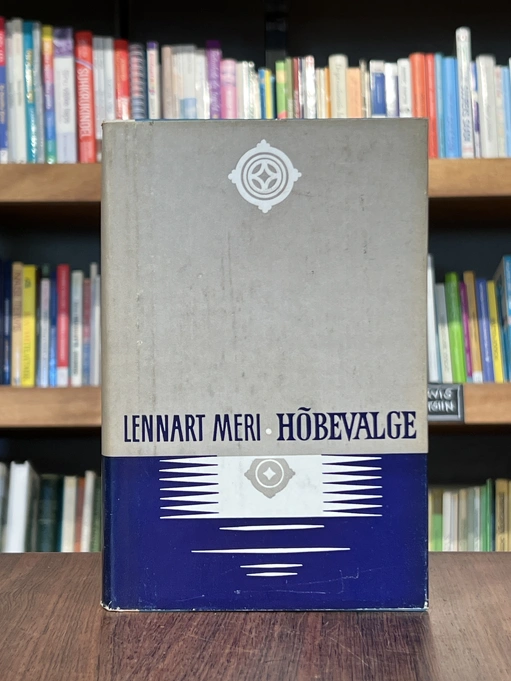 Hõbevalge